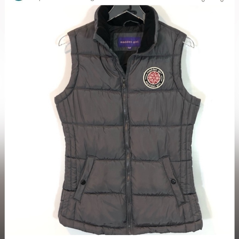 Madden Girl Puffer Vest small